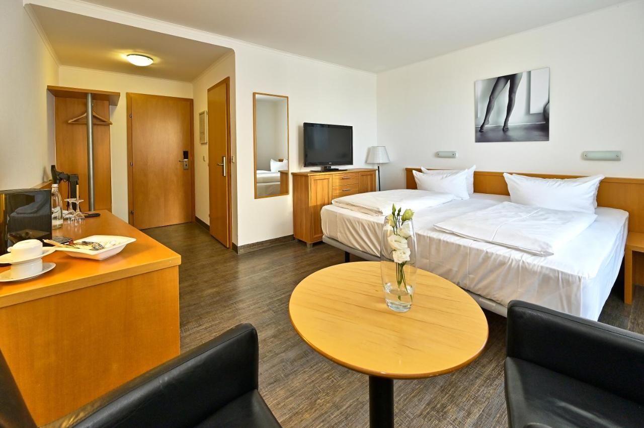 Hesse Hotel Τσέλε Εξωτερικό φωτογραφία