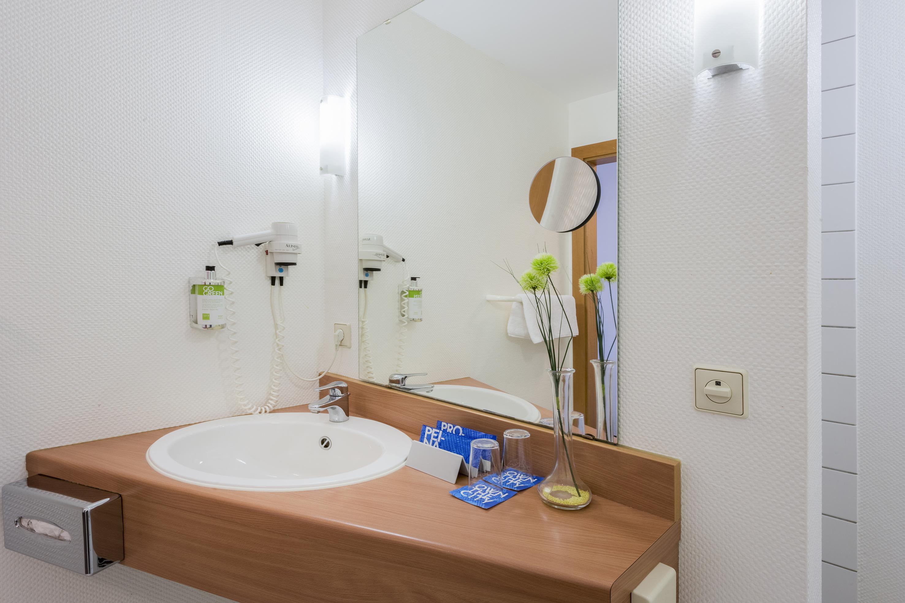 Hesse Hotel Τσέλε Εξωτερικό φωτογραφία