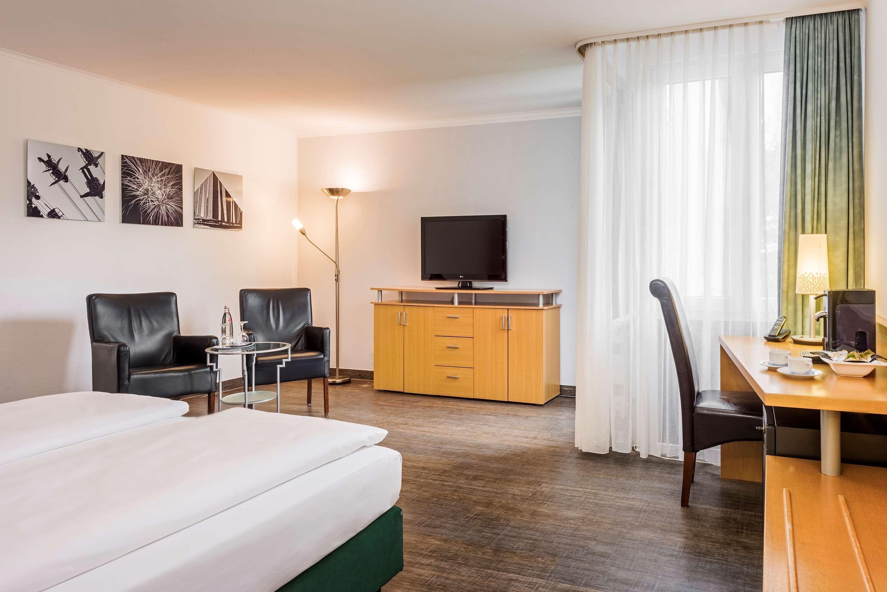 Hesse Hotel Τσέλε Εξωτερικό φωτογραφία