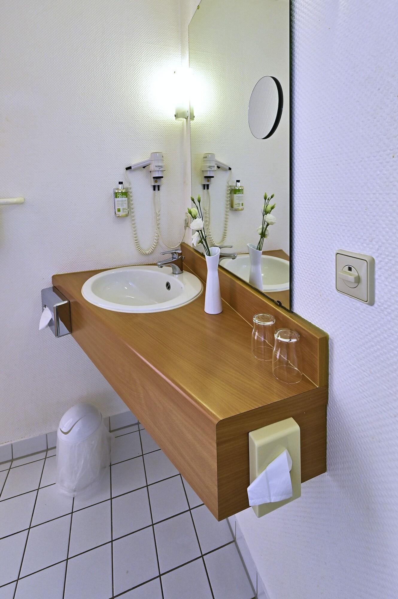 Hesse Hotel Τσέλε Εξωτερικό φωτογραφία